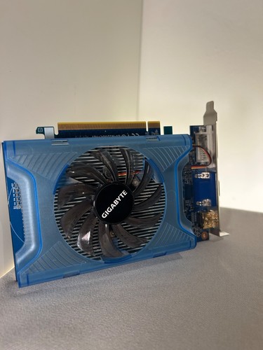 Gigabyte geforce 220 wie - geforce, gt