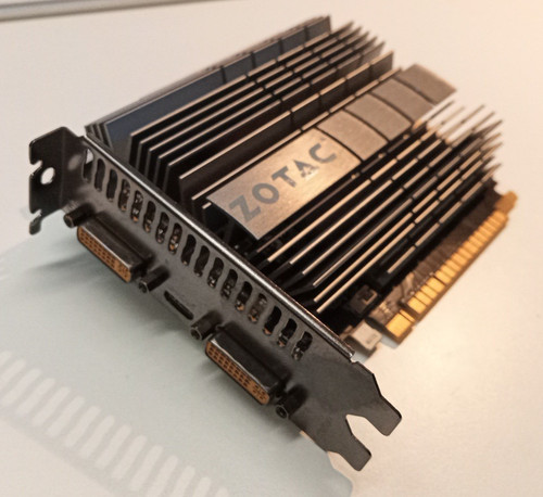 Used zotac zone - used,